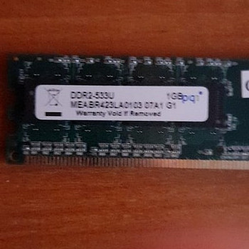 1 GB DDR2 RAM