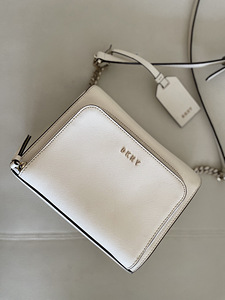 Женская сумка DKNY (1 фото из 6)