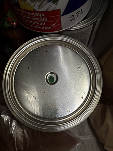 Värv metallile, 2,7 l. värv must, punane, sinine, valge. (5 foto / 6)