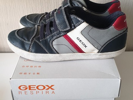 Müüa Geox tossud s.34