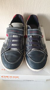 Продать кроссовки geox стр.34 (2 фото из 4)