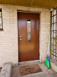 Металлические двери. (6 фото из 10)