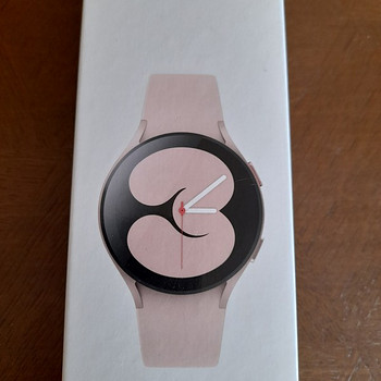 Samsung Galaxy Watch4 розовое золото 40 мм