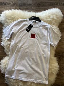 Hugo Boss, Ralph Lauren meeste t-särgid (6 foto / 10)