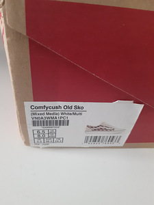 Vans (2 фото из 3)