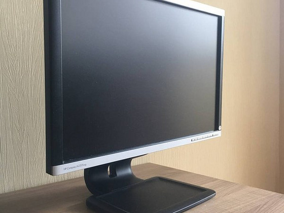 Monitor HP LA2205wg, 1680x1050, 76 Hz, TN