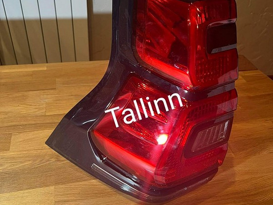 Toyota Land Cruiser 150 81561-60C30 81551-60891 81561-60831