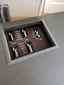 Усилитель ,Quad 44 и Quad 405-2. (5 фото из 5)