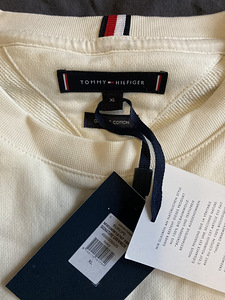 Tommy Hiifiger кофта (3 фото из 4)