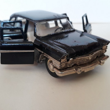 Mudel: 1:43 CHAYKA Gas-13 A 15.Valmistatud NSVL-is.