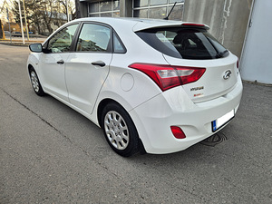 Autorent / Autorent (4 foto / 10)