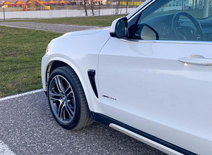Žaunas - odere spārnos BMW X5 F15 M stilā (1 foto no 10)