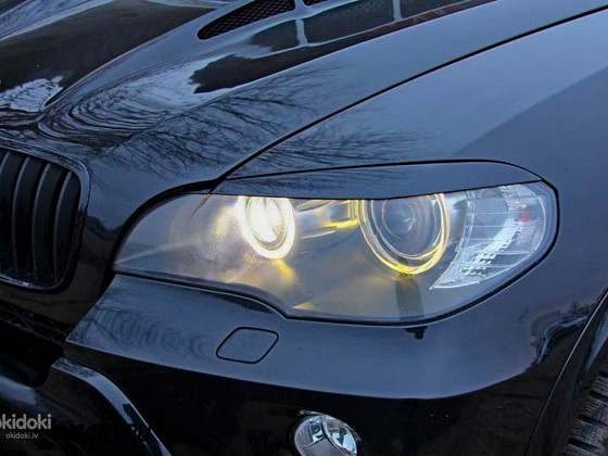 BMW X5 E70 - Накладки (ресницы) на фары