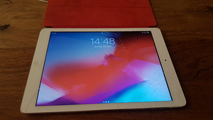 iPad Air A1475 32GB SIM, 4G (1 foto / 3)
