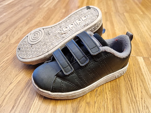 Laste jalanõud Adidas nr 28 (1 foto / 1)