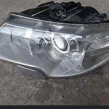 Esituled halogeen skoda superb 2