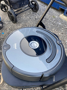 IRobot пылесос (1 фото из 2)