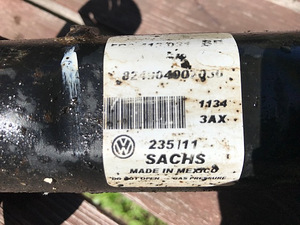 Аморт / амортизатор Volkswagen Jetta (2 фото из 4)
