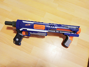 Nerf elite rampage (3 фото из 3)