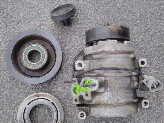 Компрессор кондиционера Toyota Land Cruiser 120
