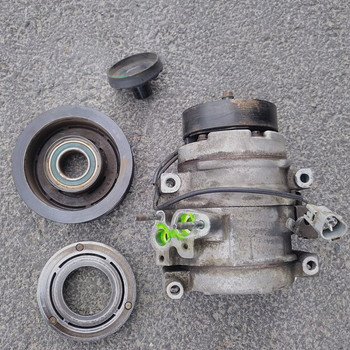 Компрессор кондиционера Toyota Land Cruiser 120