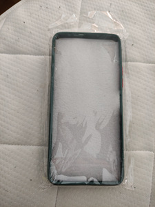 Продам чехол (2 фото из 2)