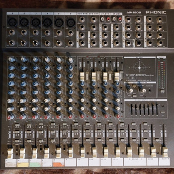Audio helipult Phonic MM 1805