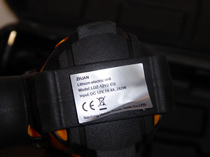 Akutrell Zhjan mudel LDZ-12V2-eu + kohver + laadija (5 foto / 5)