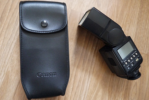 Canon Speedlite 220EX / 430EX II / 580EX (3 foto / 6)