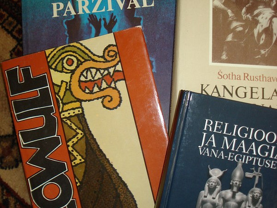 История и 4 книги легенд. Мир и некоторые