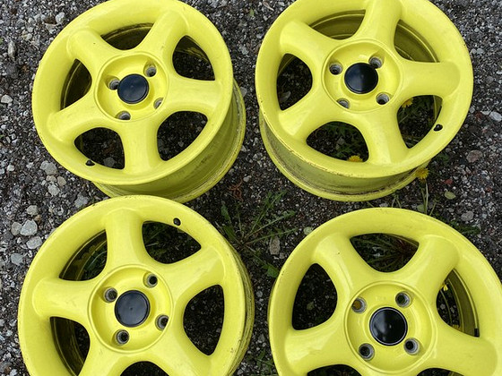 Ats Honda erksad R15 valuveljed 4x108