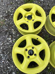 Ats Honda erksad R15 valuveljed 4x108 (2 foto / 7)