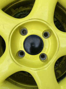 Ats Honda erksad R15 valuveljed 4x108 (6 foto / 7)