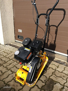 Rammer (vibroplaat) rent (1 foto / 3)