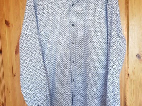 Рубашка размер S slim fit