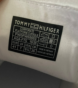 Кожаные тенниски на платформе Tommy Hilfiger 41 размер (3 фото из 4)