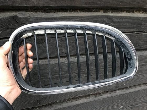 BMW E60 оригинал решётка радиатора