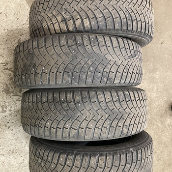 Naastrehvid michelin 18/235/60 (4tk)