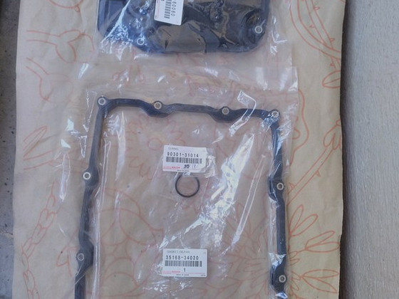 Toyota Land Cruiser 200 3516834020 3533060060 9030131014