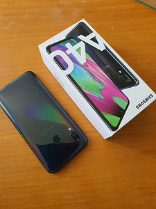 Samsung Galaxy A40 (2 фото из 7)