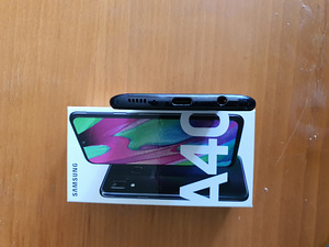 Samsung Galaxy A40 (7 фото из 7)