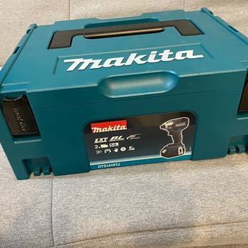 Makita DTS141RTJ новый!