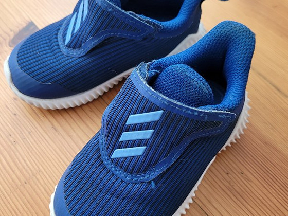 Adidas к/осенние кроссовки