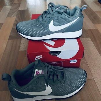 Nike tossud