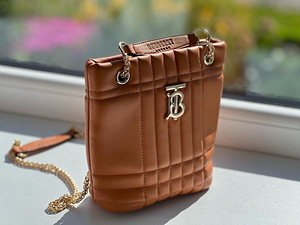 Burberry сумочки через плечо (1 фото из 10)