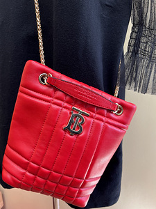 Burberry сумочки через плечо (9 фото из 10)