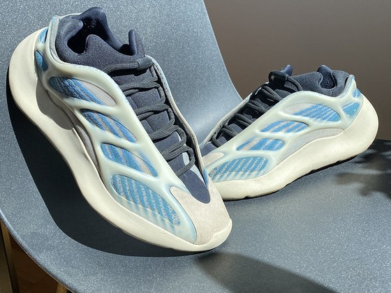 Adidas Yeezy 700 V3 Kyanite