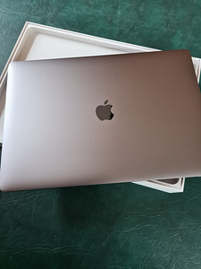 NEW - Macbook PRO 15 (2018) (2 фото из 2)