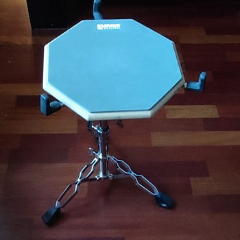 Pearl drum stand