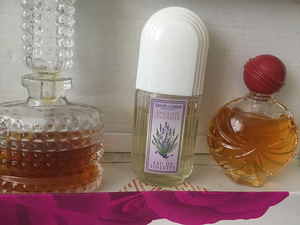 Парфюм винтаж (2 фото из 5)
